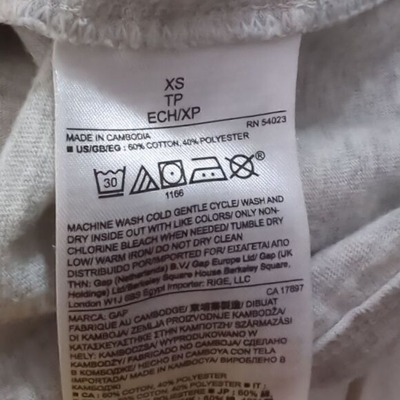 GAP Gray Cap Sleeve Blouse - Picture 6 of 6